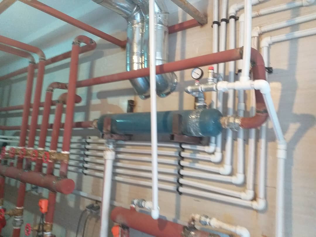 تاسیسات لوله کشی ساختمان به مدیریت آقای خسرو مولوی در نهاوند